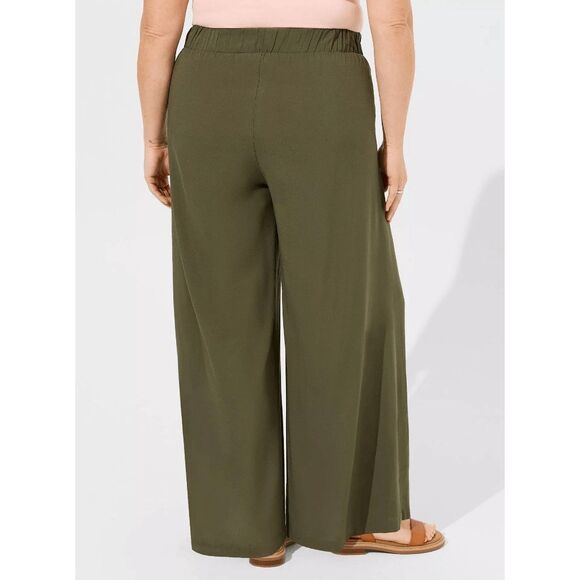 NWT Torrid Pull on Wide Leg Pants - Picture 2 of 3